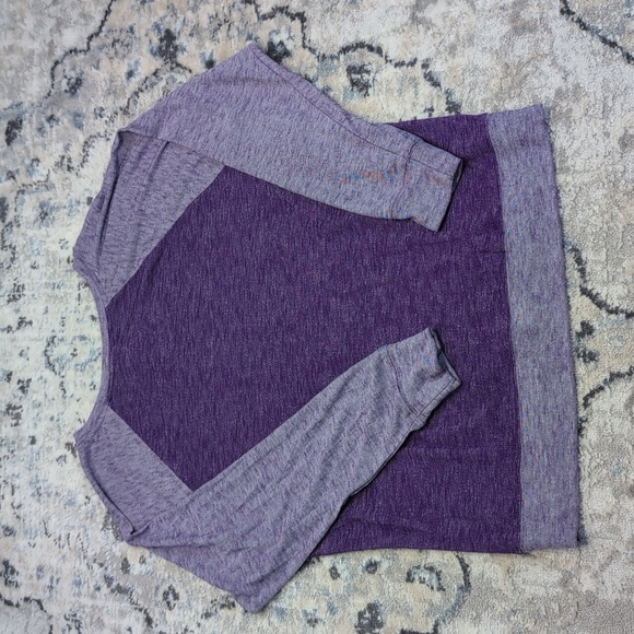 Disney Parks Mickey & Minnie Purple Raglan Sweatshirt Women’s XL Soft Stretch - Picture 4 of 4